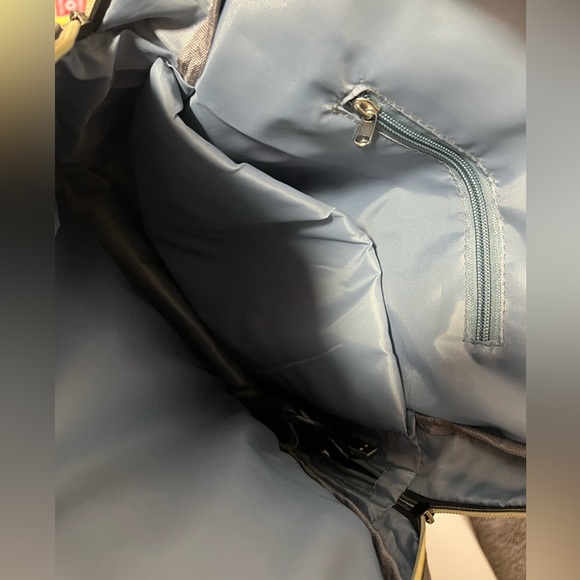 USB Capable Backpack - Picture 5 of 6